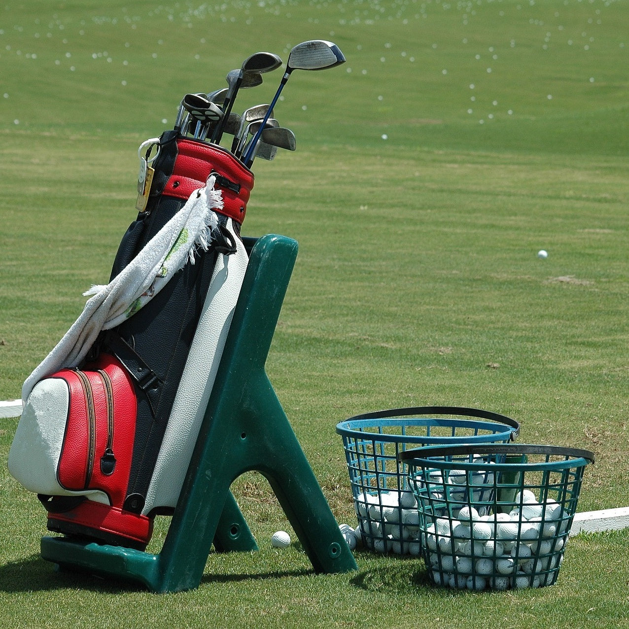 Golf Equipment For Beginners - XenGolf